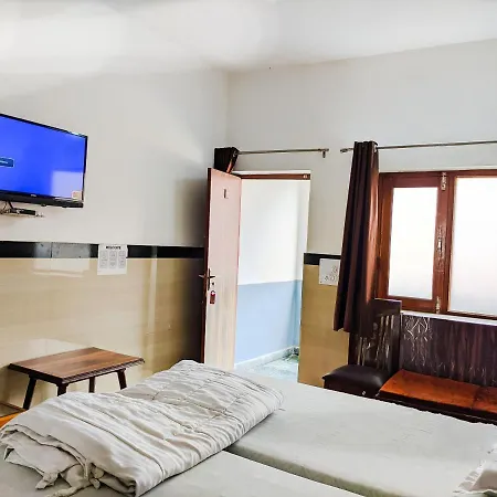 Goverdhan Hotel - Close To Railway Station And Bus Stand